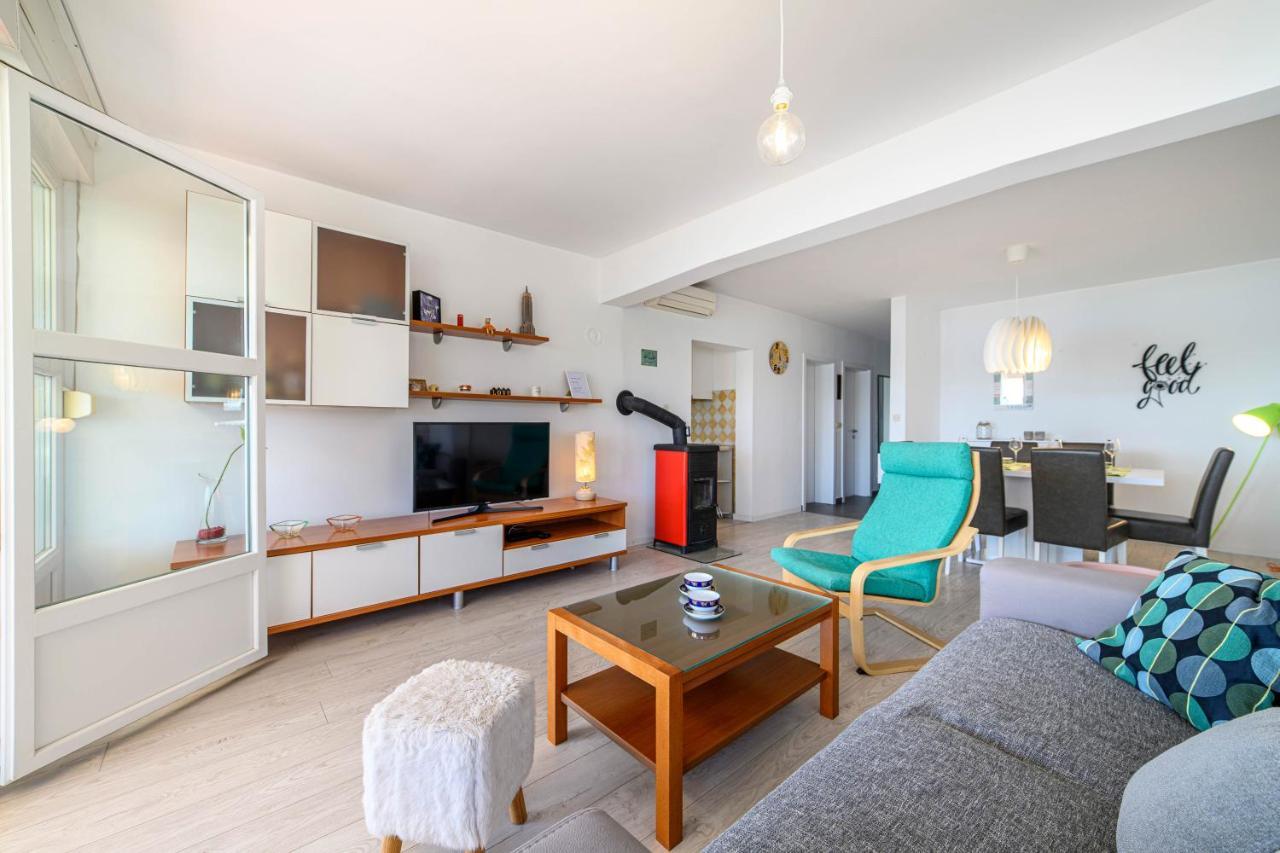 Apartment Seaside Zaboric Buitenkant foto