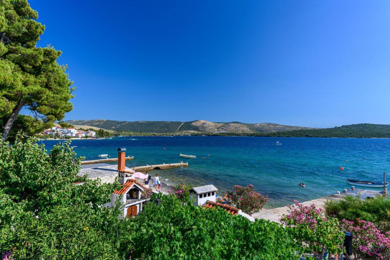 Apartment Seaside Zaboric Buitenkant foto