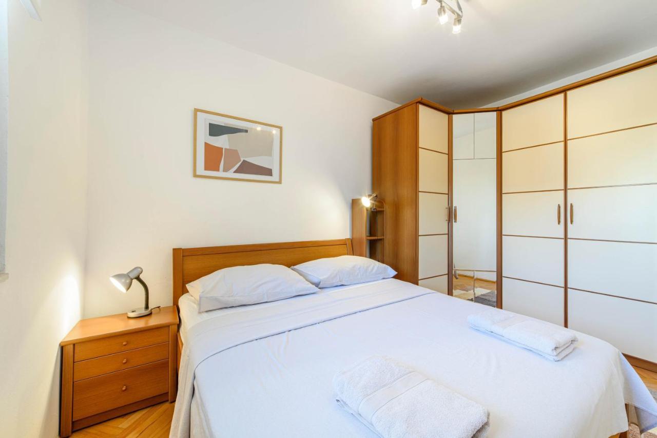 Apartment Seaside Zaboric Buitenkant foto