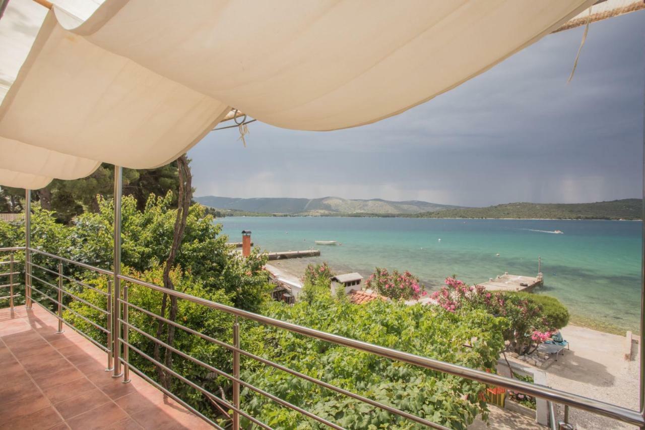 Apartment Seaside Zaboric Buitenkant foto